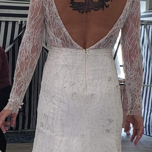 Isabelle Armstrong "Katherine" Wedding Gown - Picture 3 of 10